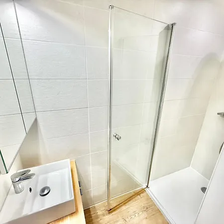 T2 Confort - Clim - Parking - Jardin *