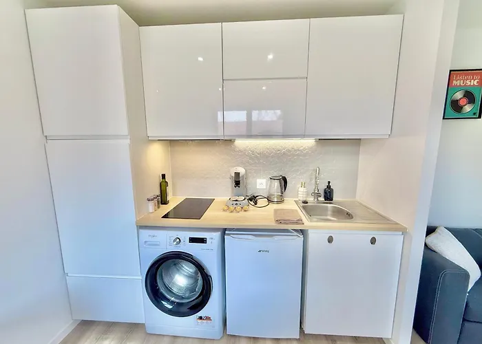 T2 Confort - Clim - Parking - Jardin Roques (Haute-Garonne)