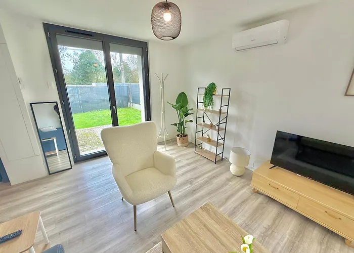 T2 Confort - Clim - Parking - Jardin Roques (Haute-Garonne)