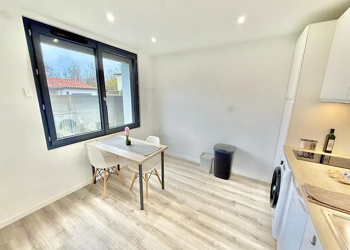 T2 Confort - Clim - Parking - Jardin Appartement *